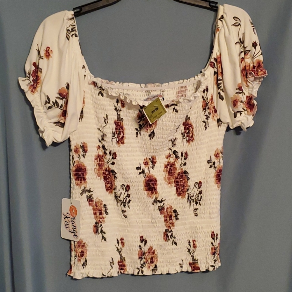 Flowered top - Picture 7 of 9